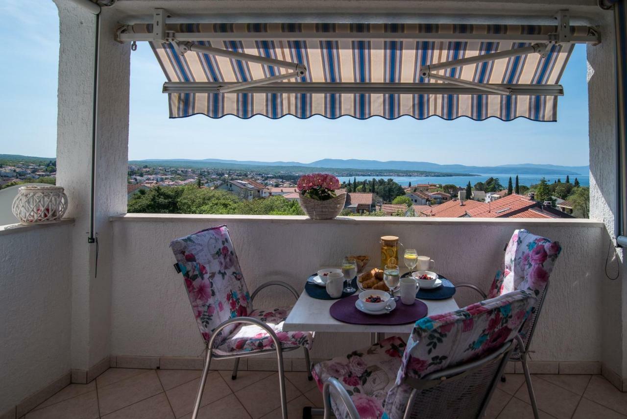 Apartment Luna Malinska Buitenkant foto